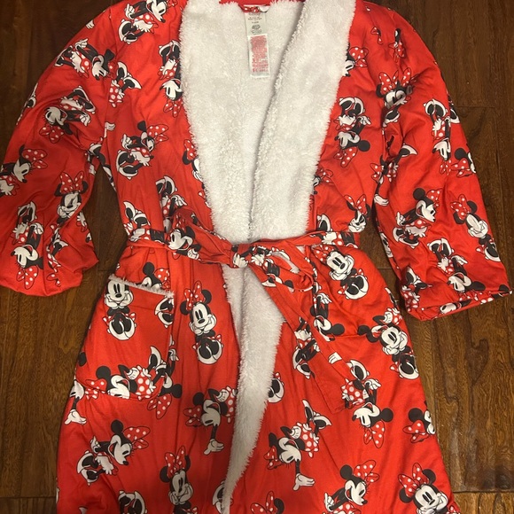 Disney Other - Disney Red and White Minnie Mouse Robe NWOT woman's small or Big Kids XL